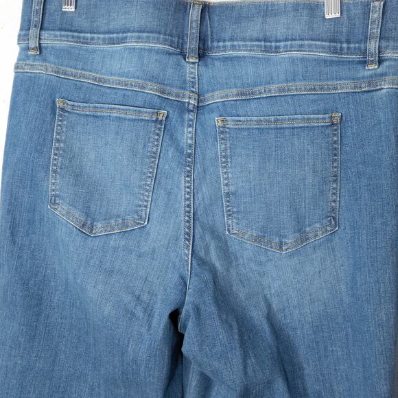 NEW Spanx Women’s Jeans Modern Classic Elevated Basics Indigo Straight Leg 1X - Picture 6 of 11